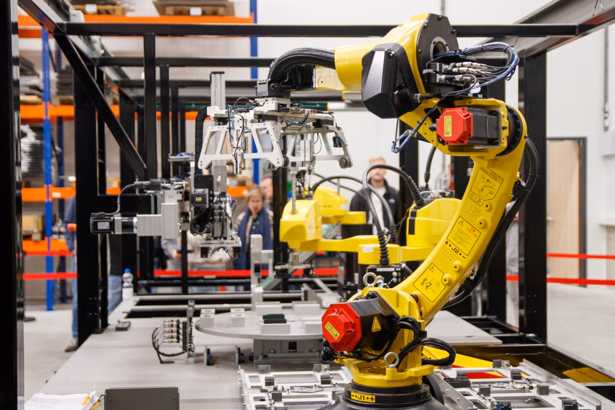 Wie binden Sie RealSense D585 Pro 2026 in robotisches Kommissionieren ein?